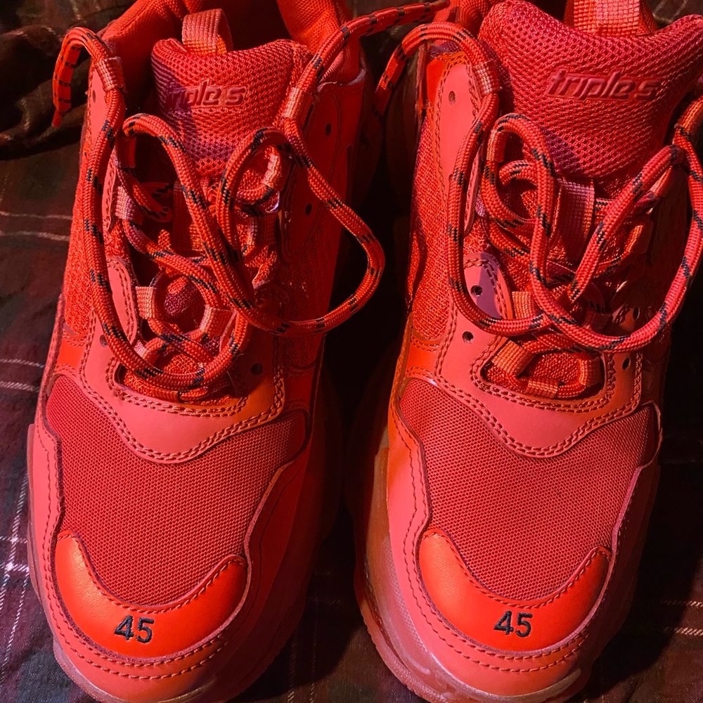 Triple S SIZE 11